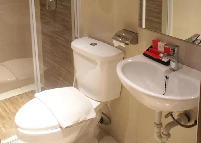 Redstar Hotel Jakarta